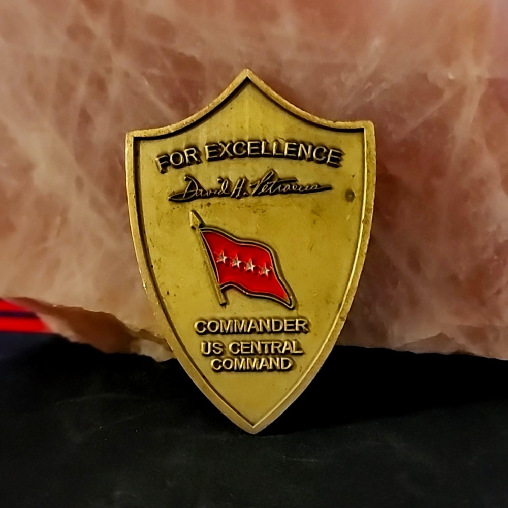 CENCOM Commander Challenge Coin - Picture 2 of 2